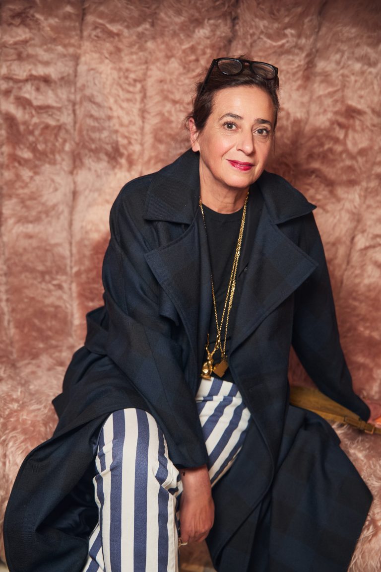  - Downtown+ poursuit la désacralisation du trône avec une nouvelle exposition