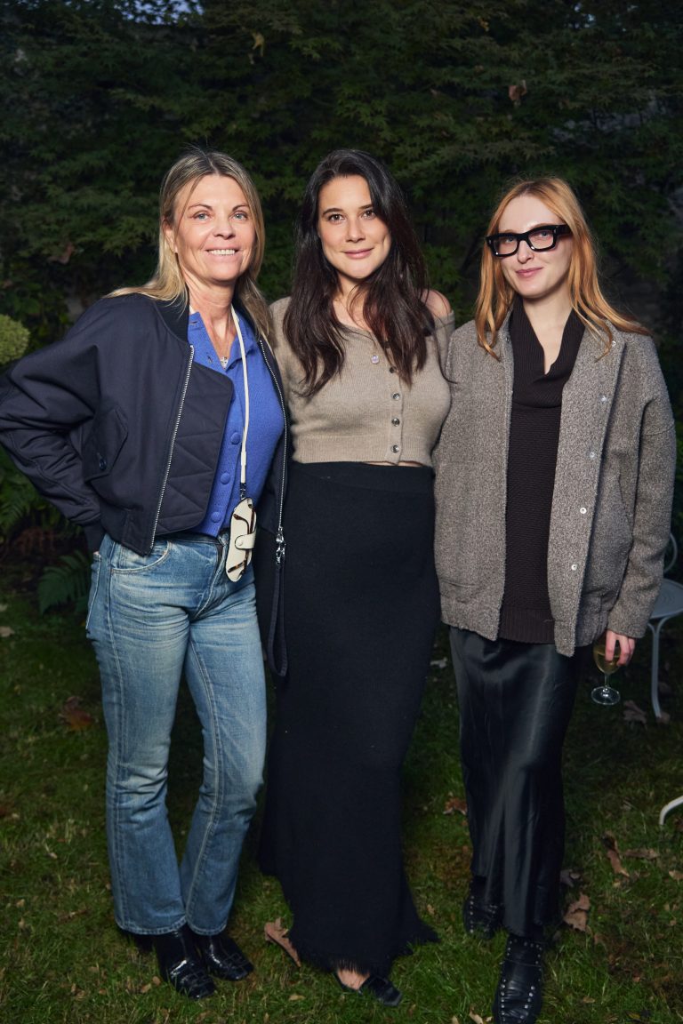  - Downtown+ poursuit la désacralisation du trône avec une nouvelle exposition