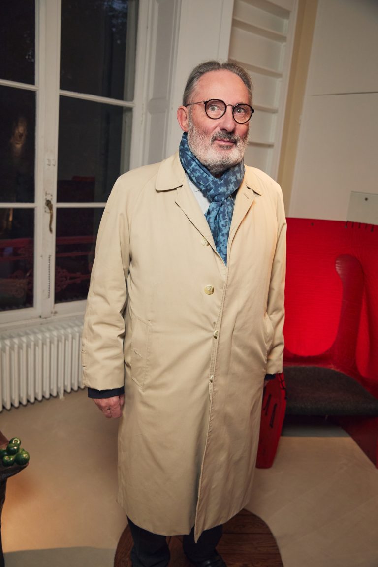  - Downtown+ poursuit la désacralisation du trône avec une nouvelle exposition