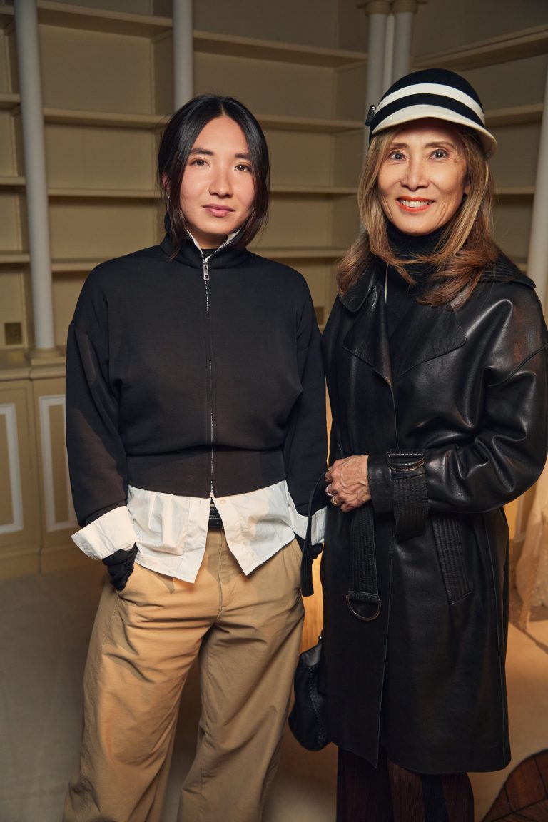  - Downtown+ poursuit la désacralisation du trône avec une nouvelle exposition