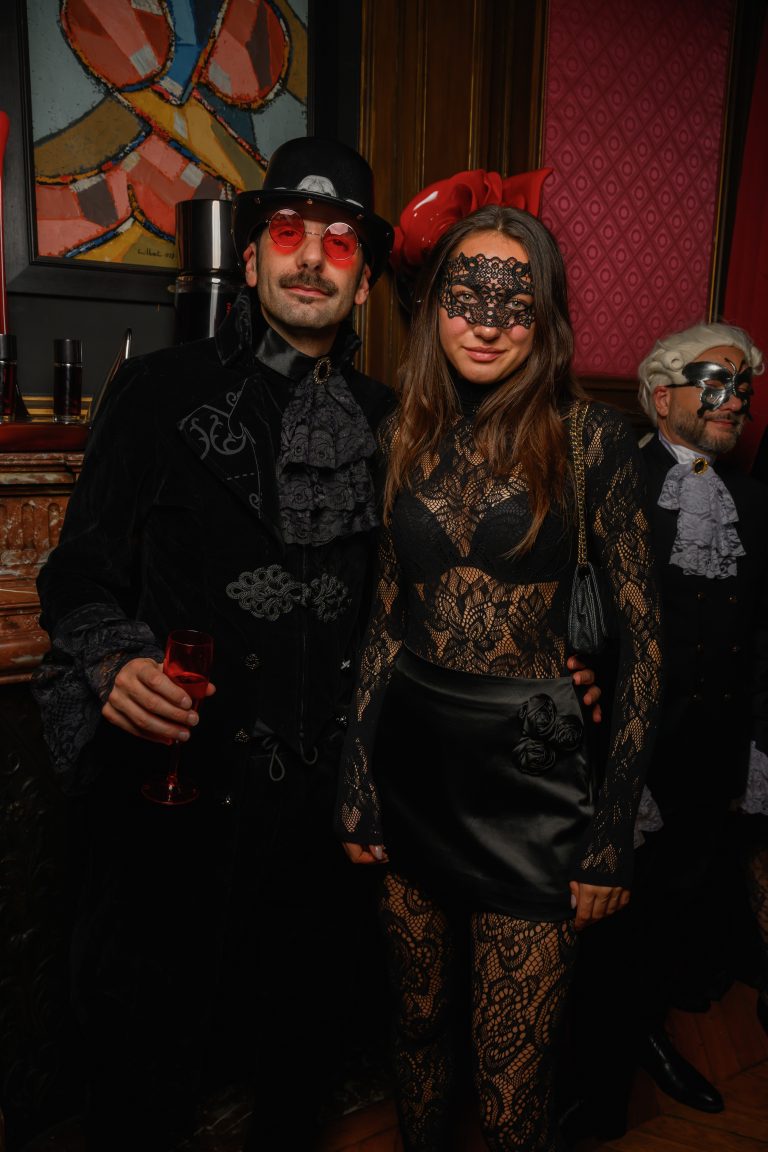  - L’Entropiste and Oniriq Magazine Reinvent Halloween with “Le Bal du Chaos”