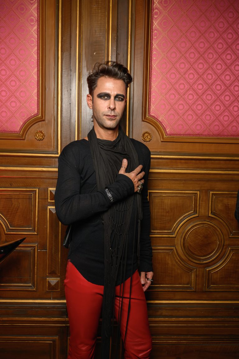  - L’Entropiste and Oniriq Magazine Reinvent Halloween with “Le Bal du Chaos”