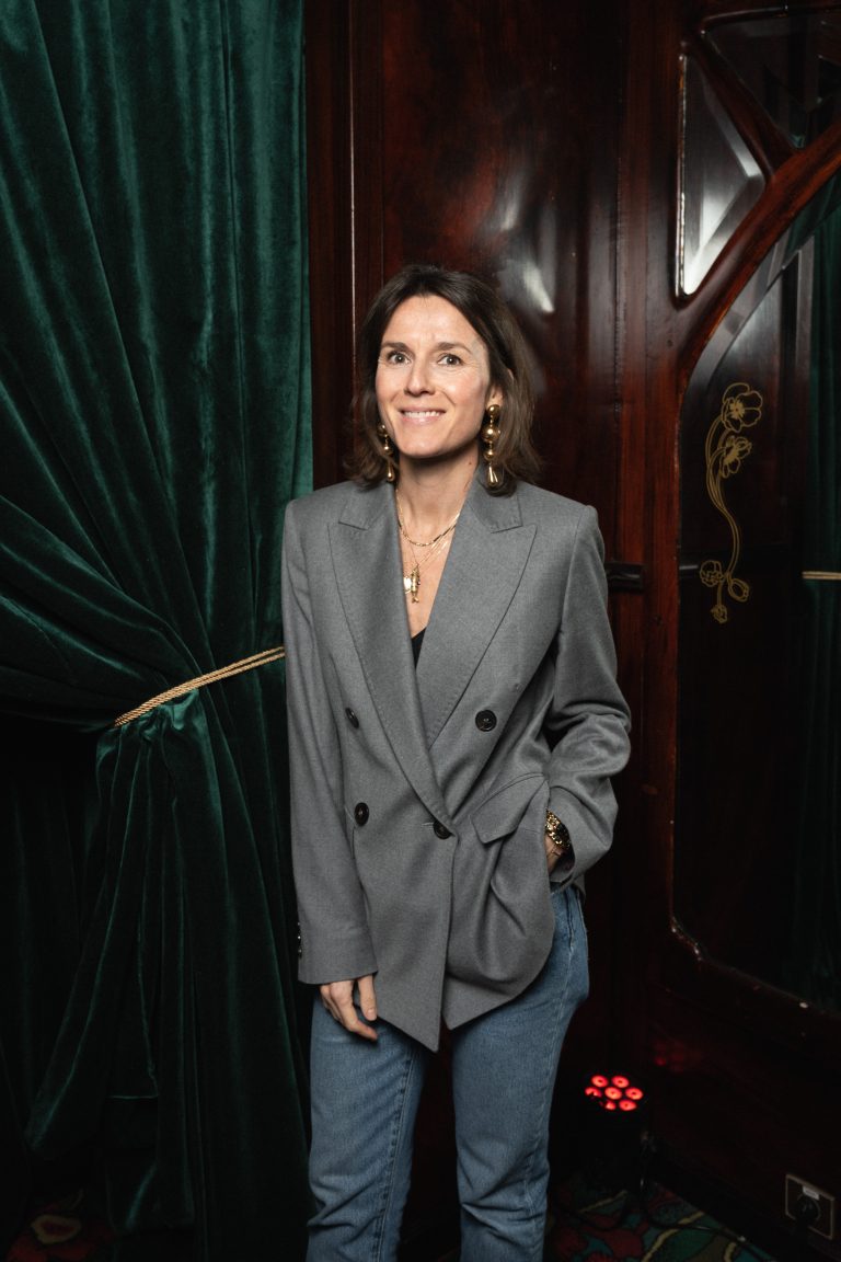  - Reformation célèbre l’ouverture de sa première boutique française chez Maxim’s