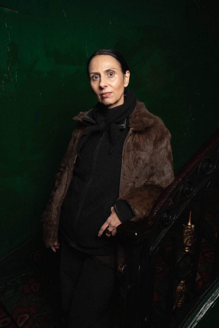  - Reformation célèbre l’ouverture de sa première boutique française chez Maxim’s