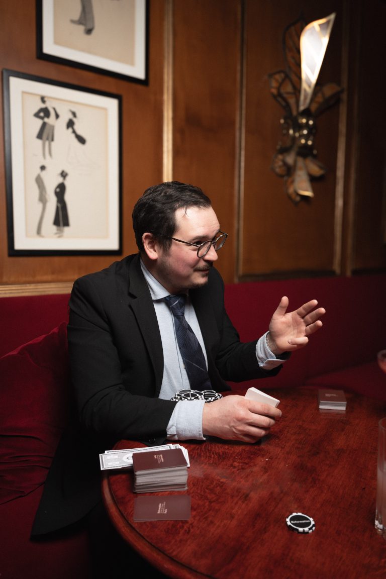  - Reformation célèbre l’ouverture de sa première boutique française chez Maxim’s