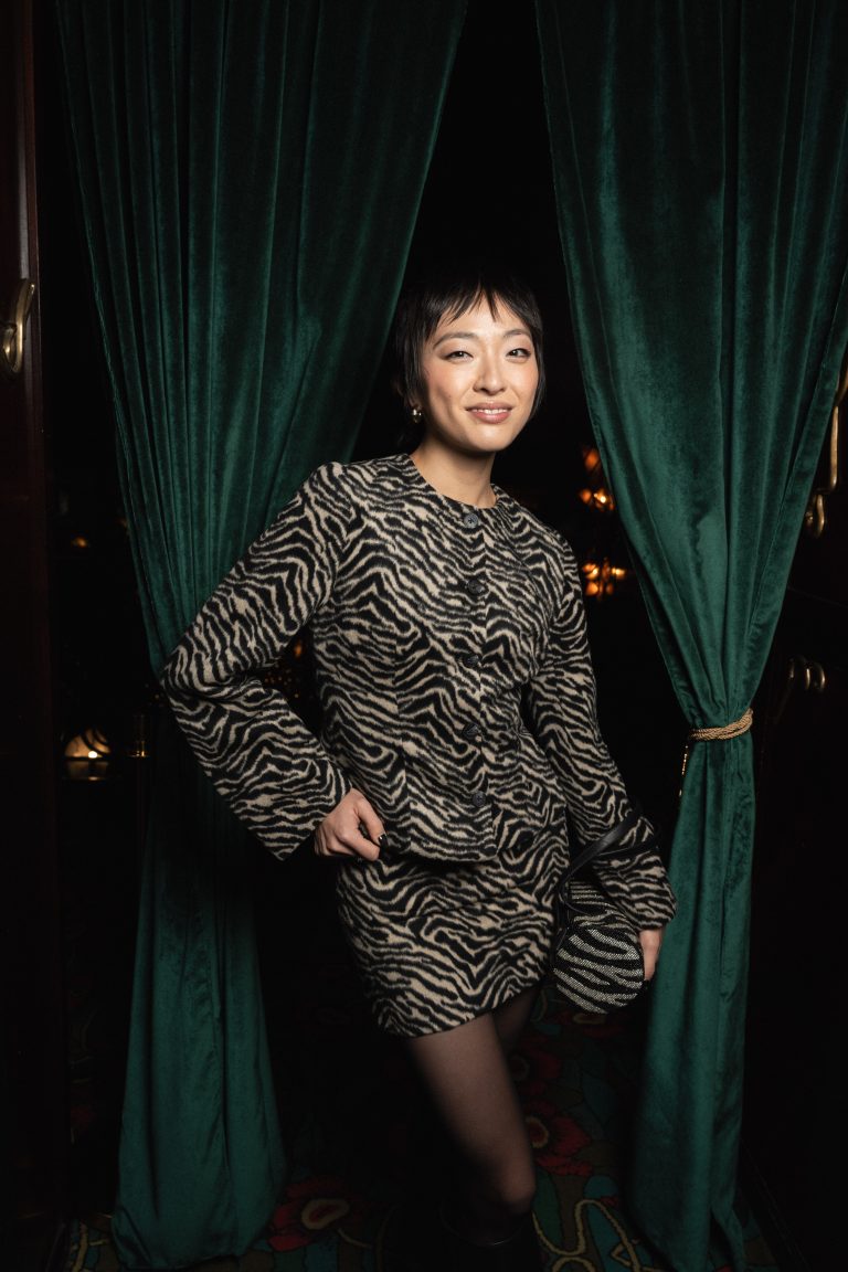  - Reformation célèbre l’ouverture de sa première boutique française chez Maxim’s