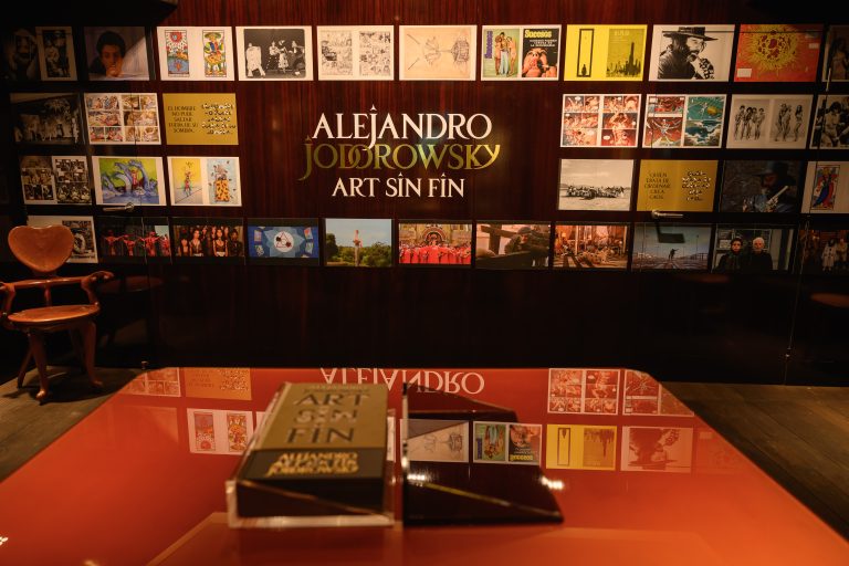 Taschen rend hommage à Alejandro Jodorowsky avec une monographie exceptionnelle