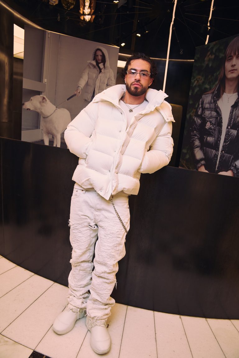  - Moncler et l’Ecal réchauffent les Champs Elysées à l’occasion de Paris Photo avec l’exposition Warmer Visions