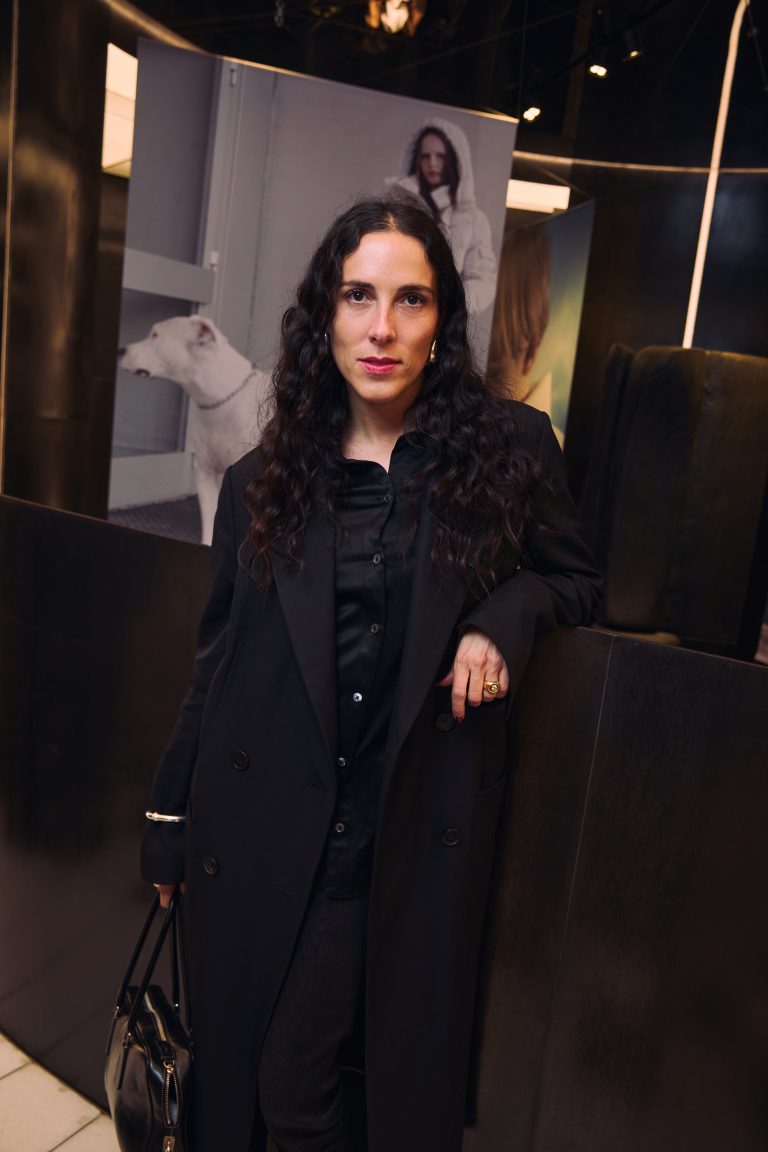  - Moncler et l’Ecal réchauffent les Champs Elysées à l’occasion de Paris Photo avec l’exposition Warmer Visions