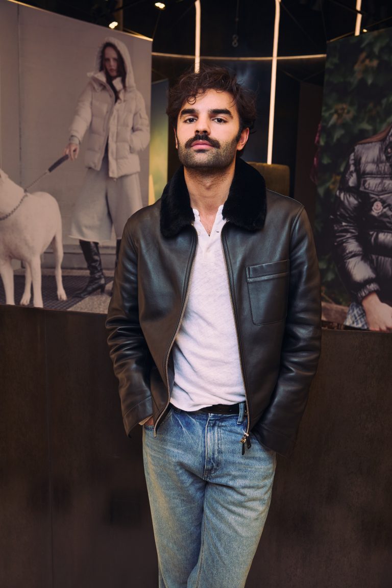  - Moncler et l’Ecal réchauffent les Champs Elysées à l’occasion de Paris Photo avec l’exposition Warmer Visions