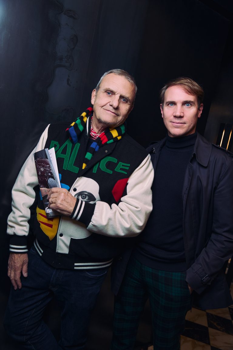  - Moncler et l’Ecal réchauffent les Champs Elysées à l’occasion de Paris Photo avec l’exposition Warmer Visions