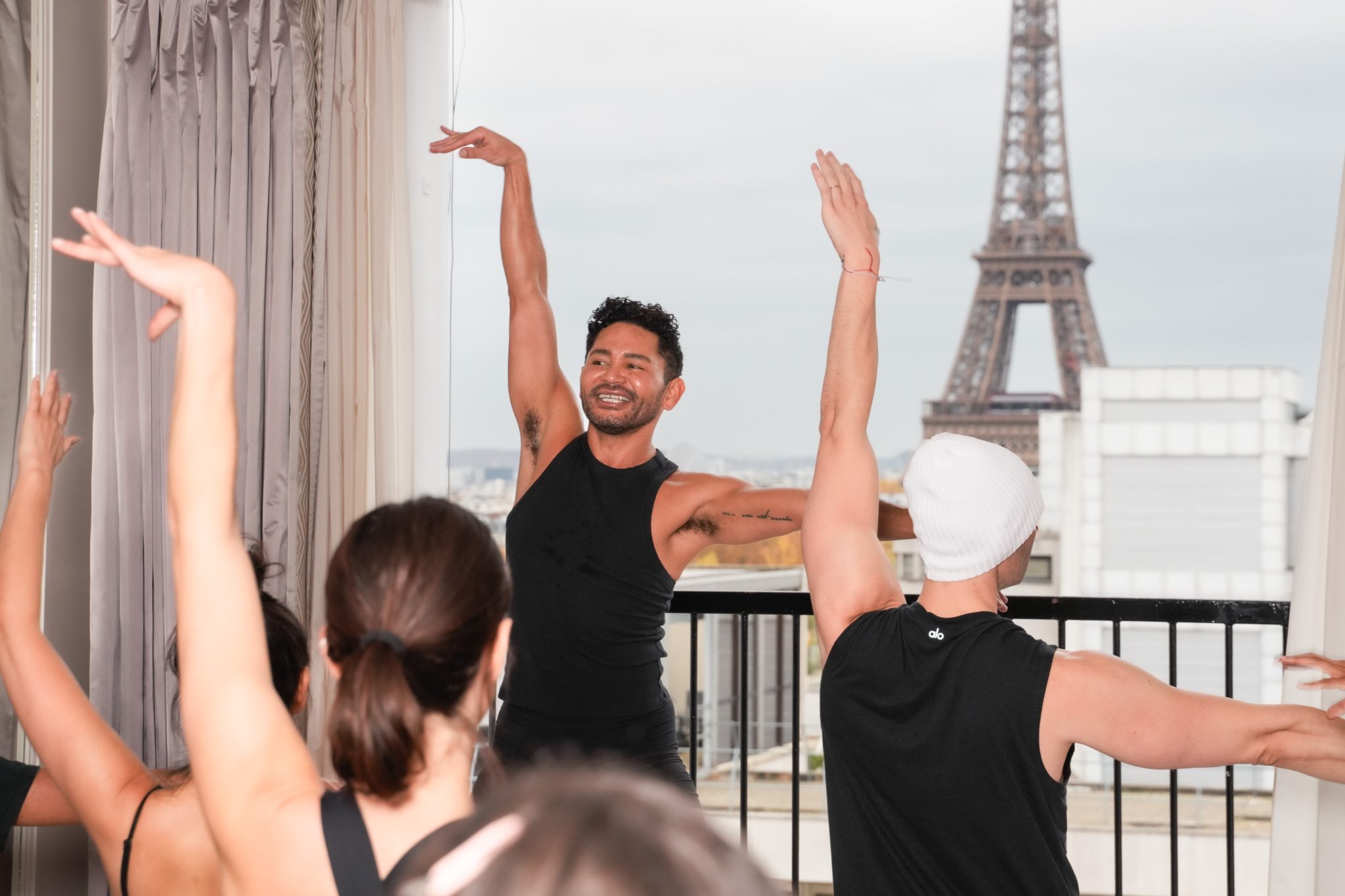  - Isaac Boots enflamme le Plaza Athénée avec son bootcamp parisien