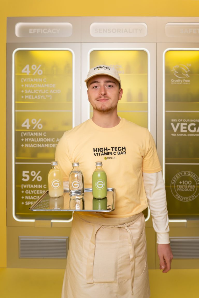 Le “High-Tech Vitamin C Bar” : Garnier fait le plein de vitamines à Paris