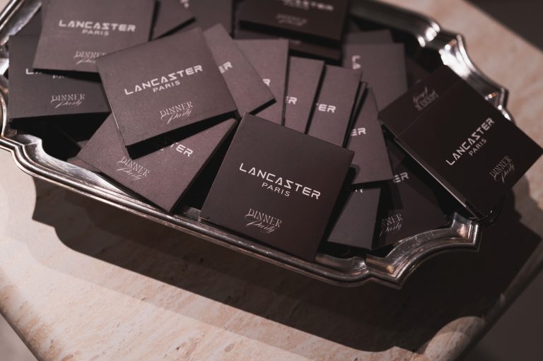 Pour Noël, Lancaster voit la vie en bordeaux