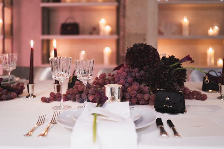 Pour Noël, Lancaster voit la vie en bordeaux