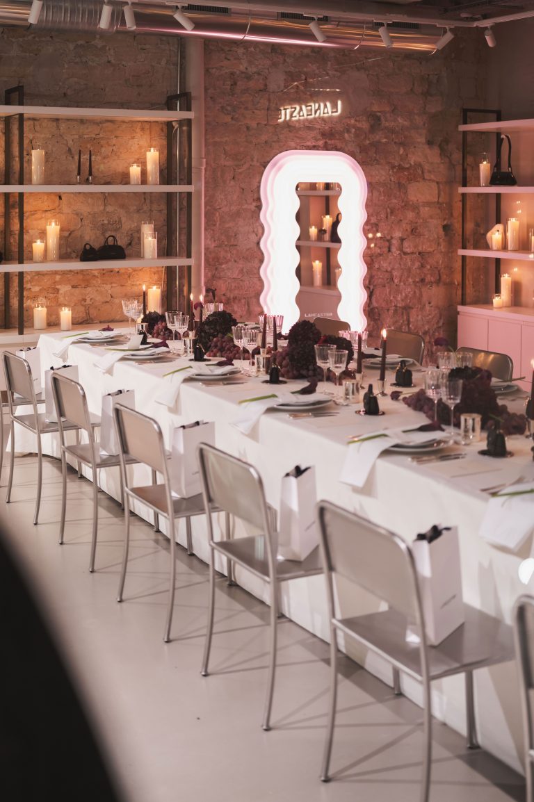 Pour Noël, Lancaster voit la vie en bordeaux