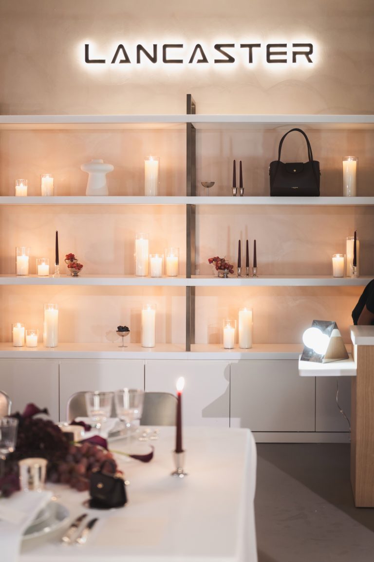 Pour Noël, Lancaster voit la vie en bordeaux