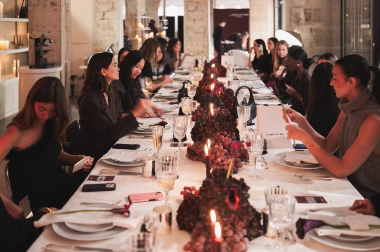 Pour Noël, Lancaster voit la vie en bordeaux