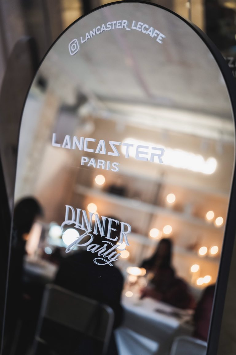 Pour Noël, Lancaster voit la vie en bordeaux