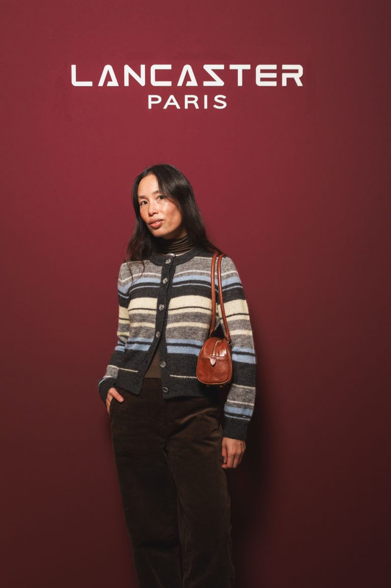  - Pour Noël, Lancaster voit la vie en bordeaux