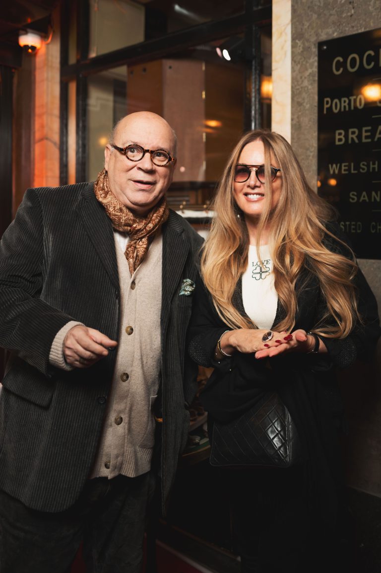  - Le Prix de Flore 2025 : littérature, champagne et beats électro au Café de Flore