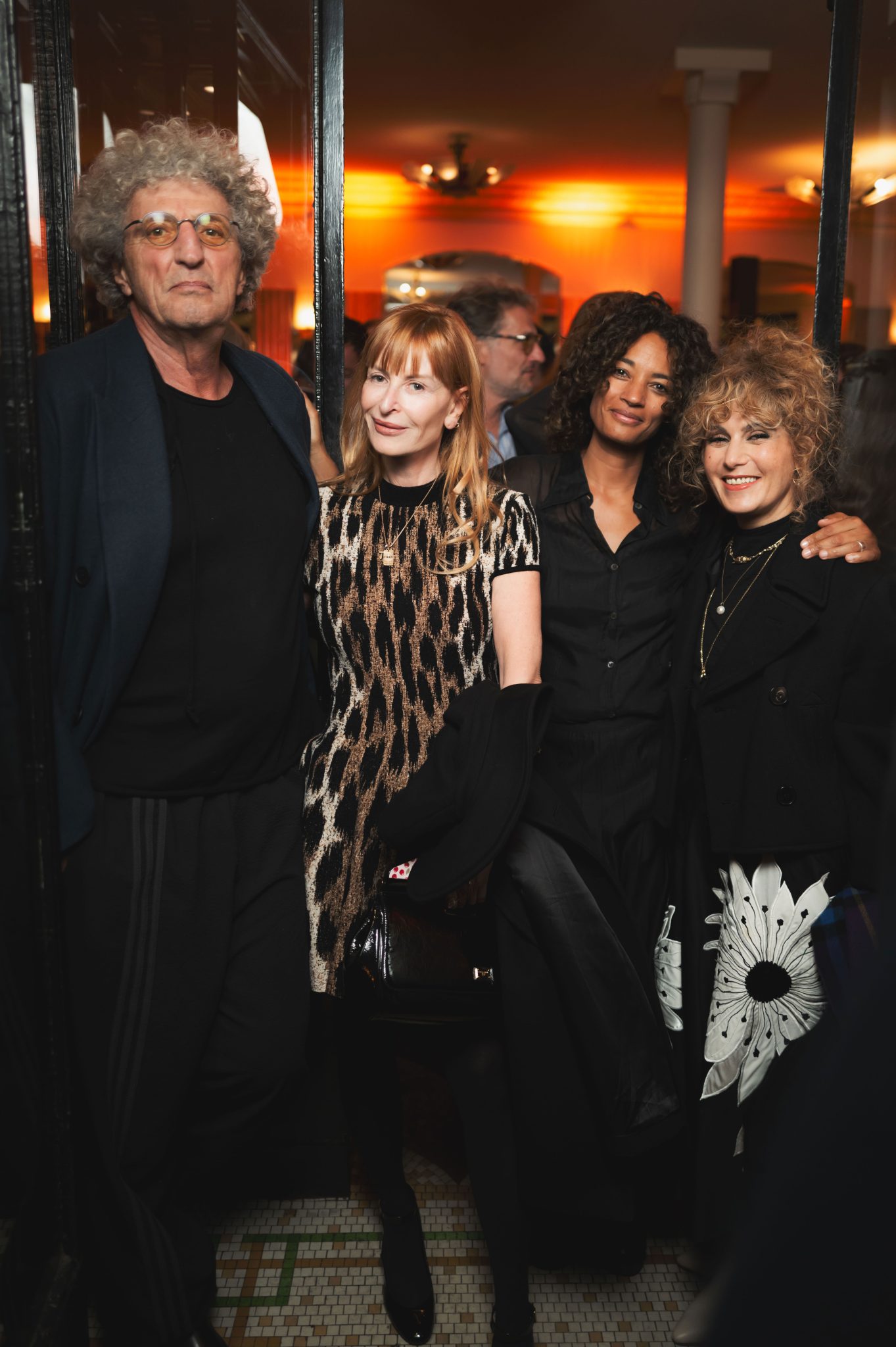  - Le Prix de Flore 2025 : littérature, champagne et beats électro au Café de Flore