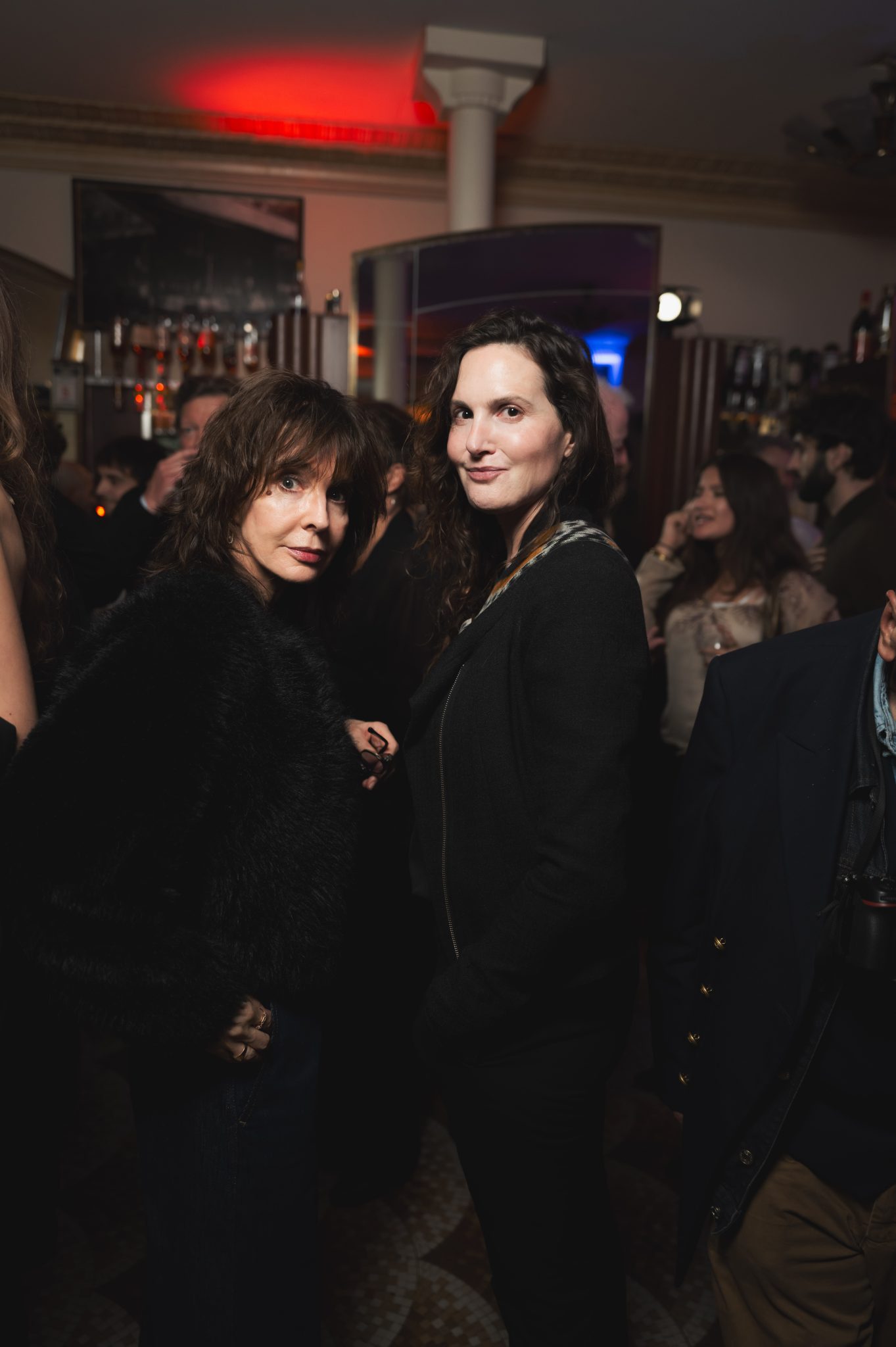  - Le Prix de Flore 2025 : littérature, champagne et beats électro au Café de Flore