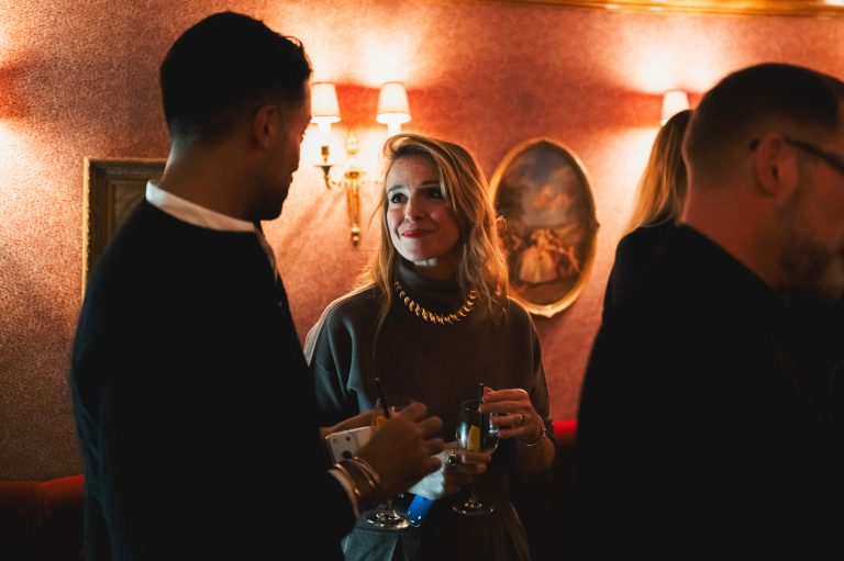  - Tiffany & Co. fait scintiller Thanksgiving à paris