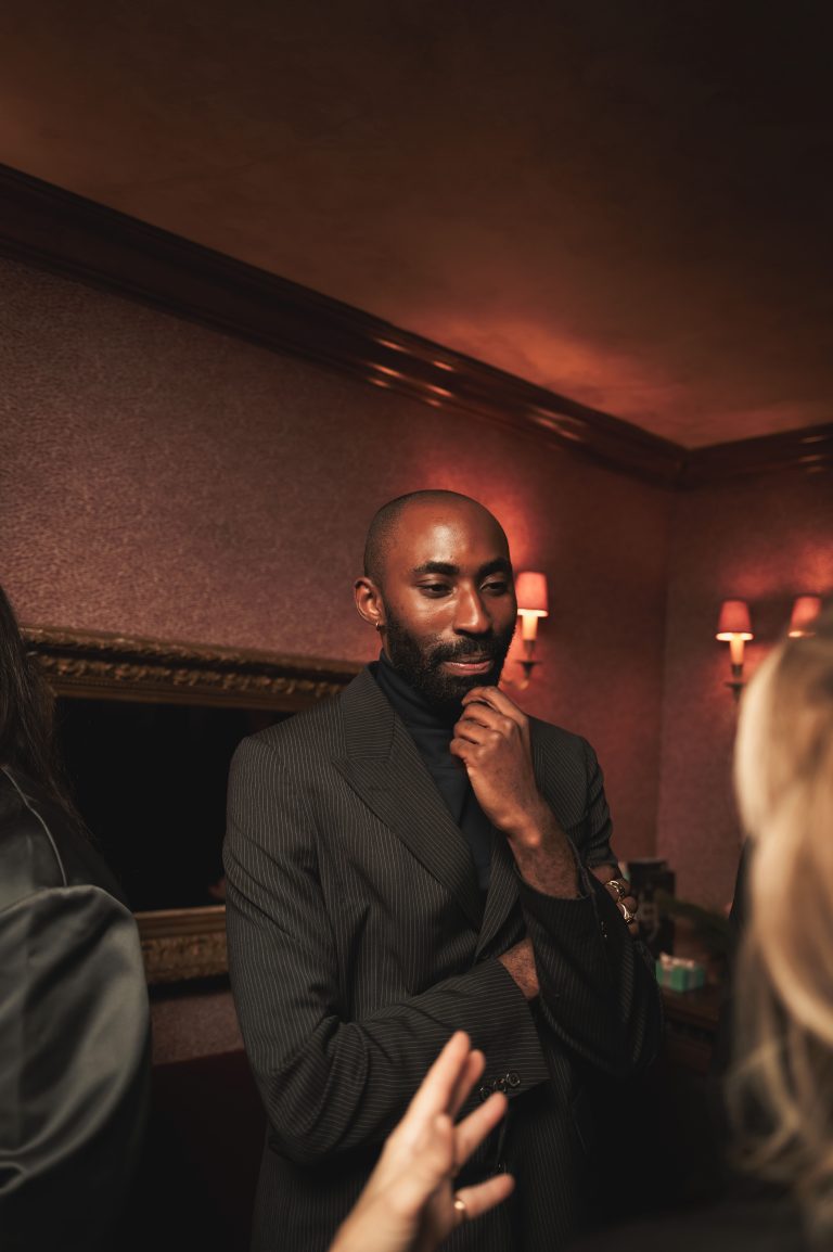  - Tiffany & Co. fait scintiller Thanksgiving à paris