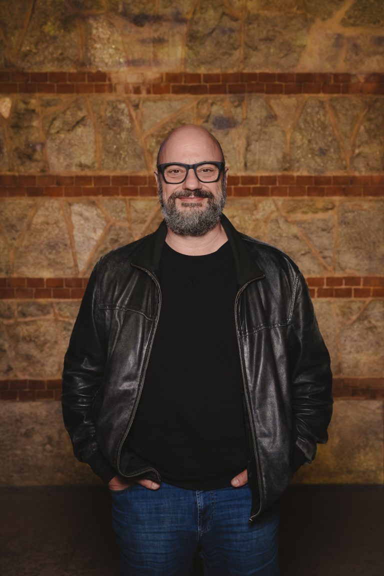  - Alle OGR Torino l’arte incontra la tecnologia tra stelle, dati e sogni elettrici