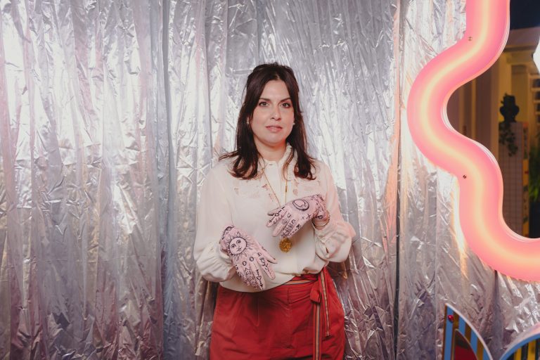  - Seletti ridisegna il Natale: tra pop visionario, icone kitsch e pura meraviglia