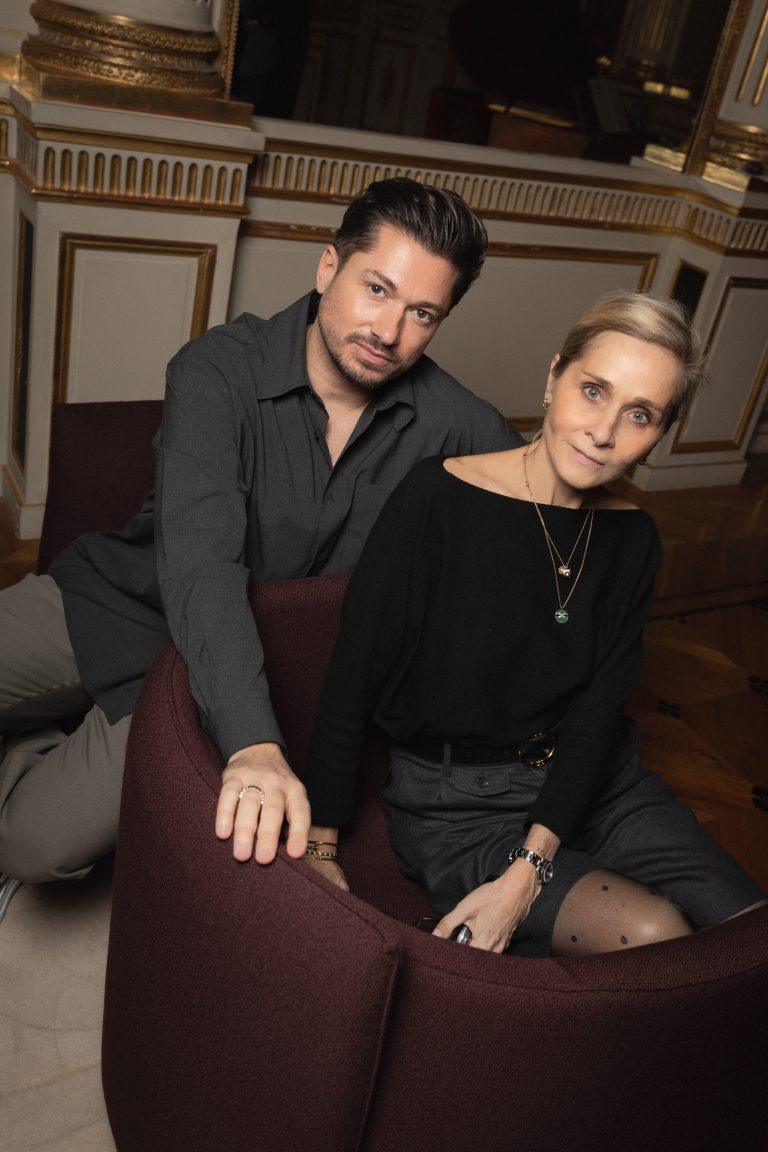  - Chaumet Lights Up Christmas at 12 Place Vendôme