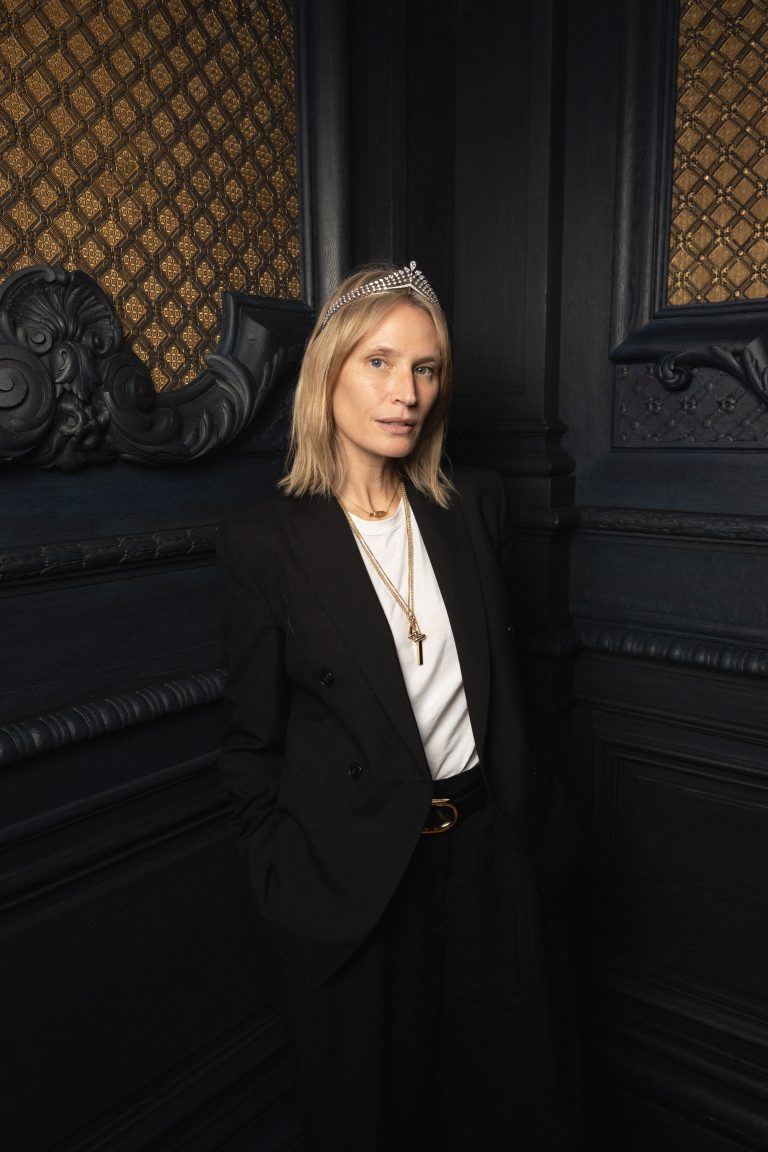  - Chaumet Lights Up Christmas at 12 Place Vendôme