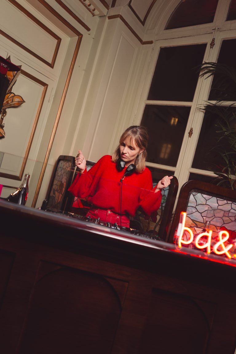  - ba&sh et Thomas Lélu célèbrent leur collaboration le temps d’une soirée chez Maxim’s