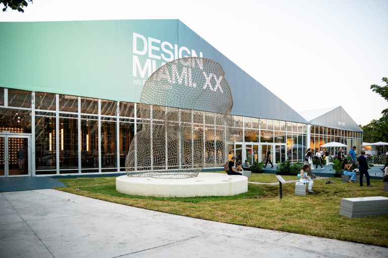 Design Miami inaugura un nuovo capitolo tra visioni e materia
