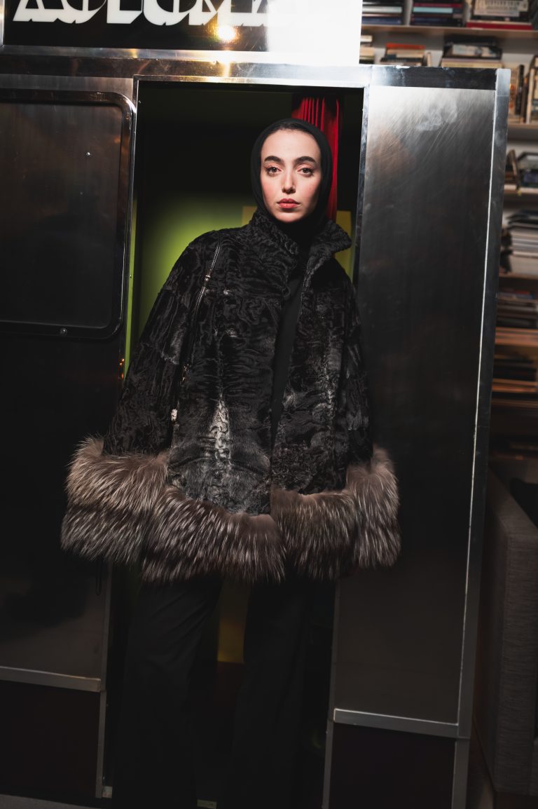  - Diptyque Celebrates the Holiday Season with its Tale ‘A Night of Wax and Gold”