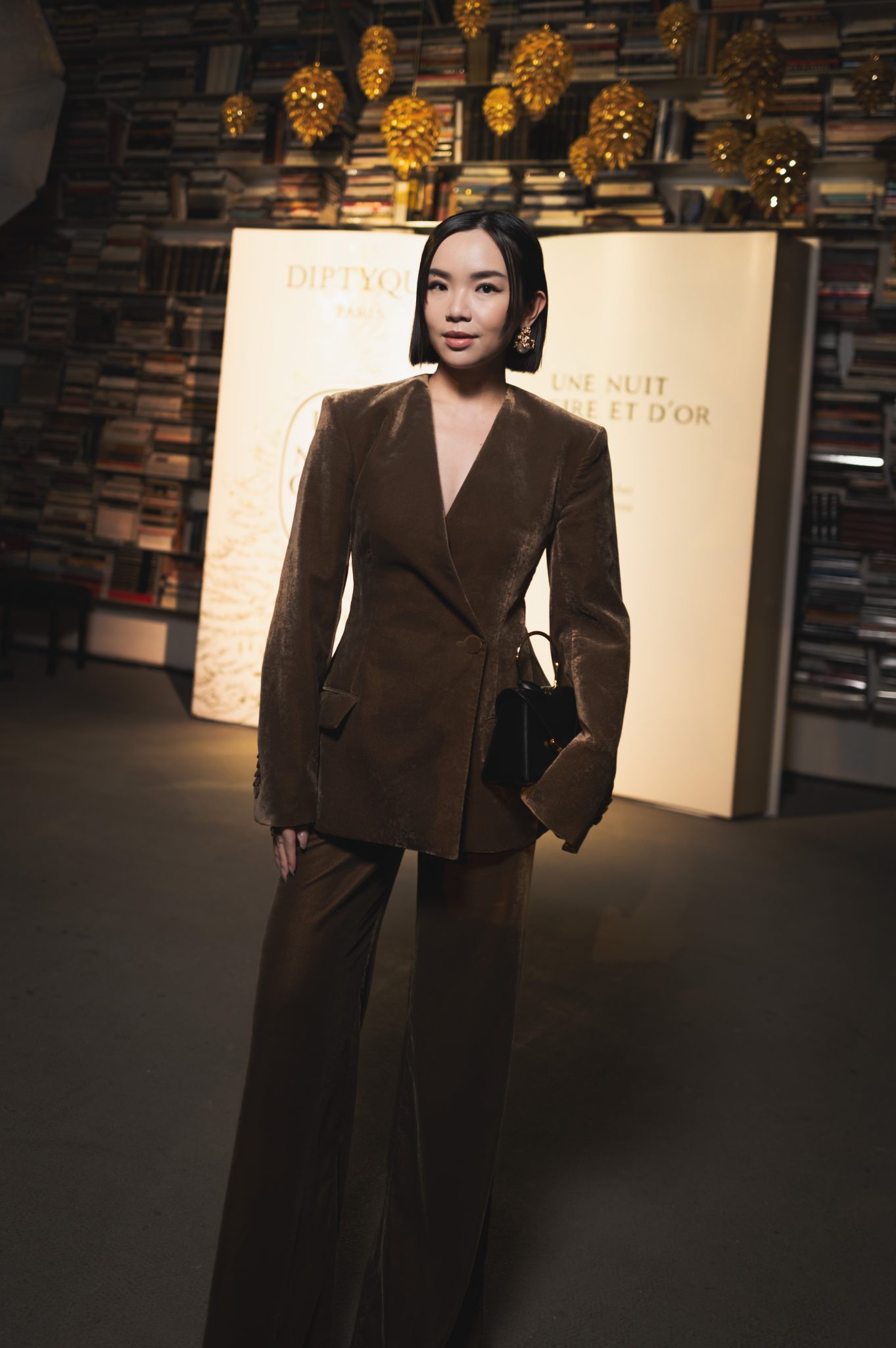  - Diptyque Celebrates the Holiday Season with the Tale ‘A Night of Wax and Gold”