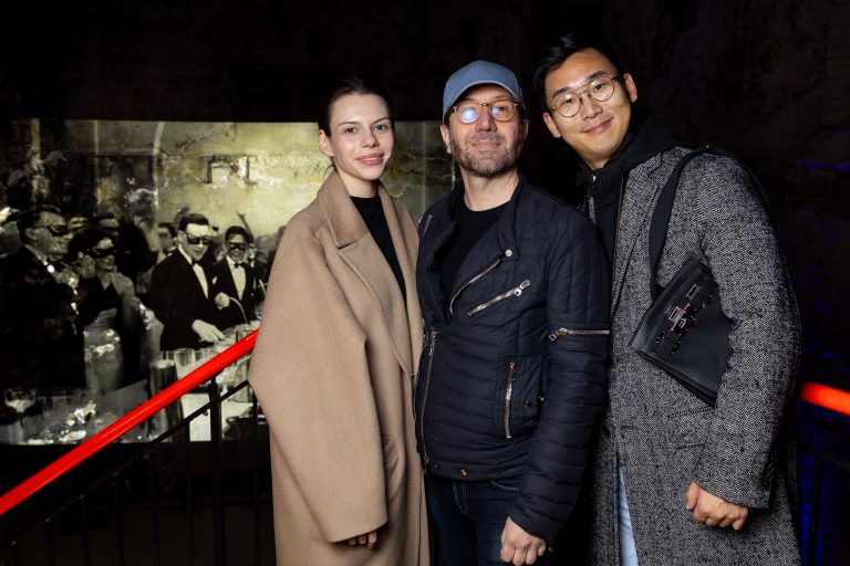  - L’installation “Under the Moon” s’empare du Brunel Museum de Londres