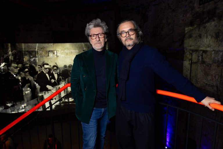  - L’installation “Under the Moon” s’empare du Brunel Museum de Londres