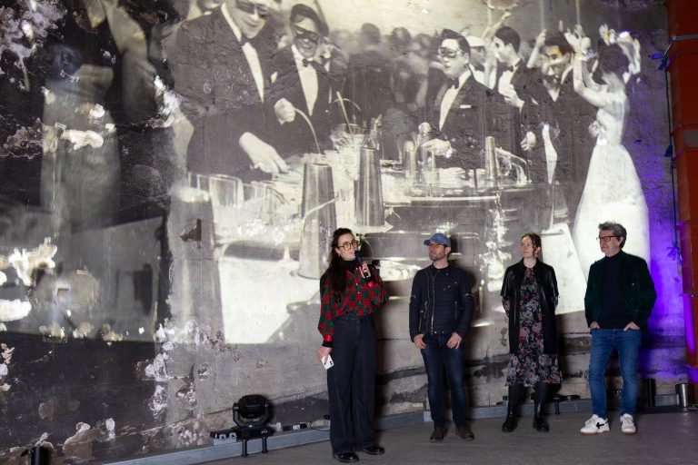  - L’installation “Under the Moon” s’empare du Brunel Museum de Londres