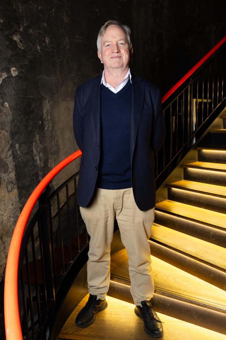  - L’installation “Under the Moon” s’empare du Brunel Museum de Londres