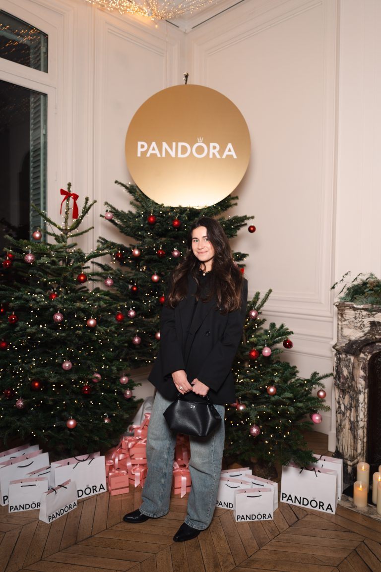  - Pandora Heralds the Holiday Season with a Christmas Dinner