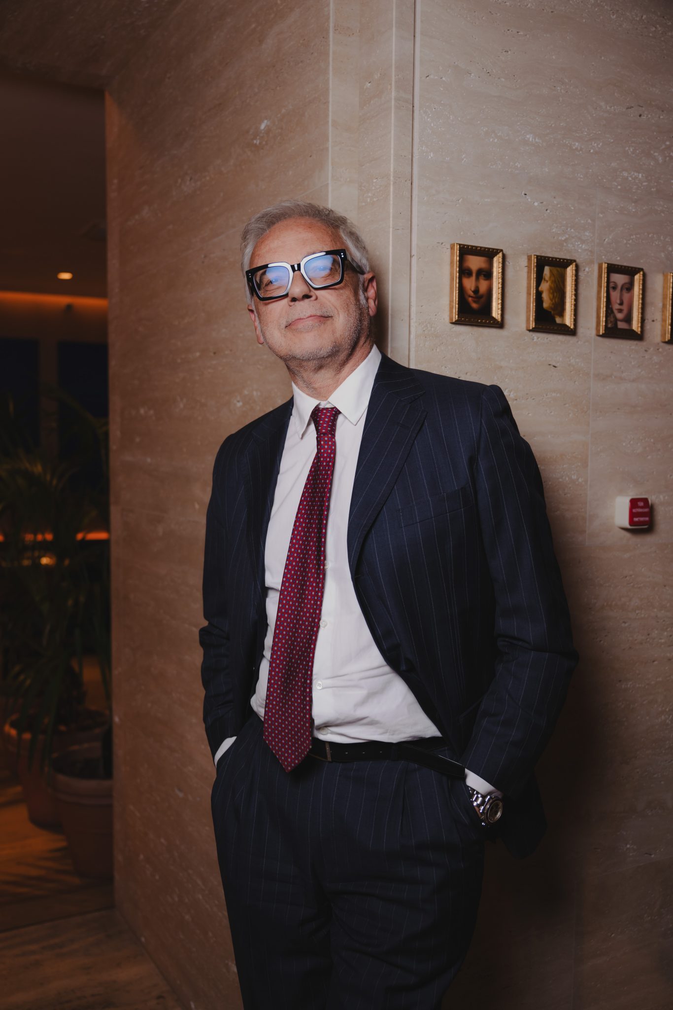  - The Rome EDITION: An Artist-Designed Tree Makes the Holidays Vibrate