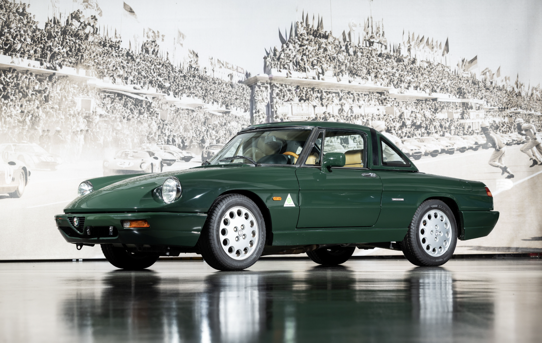 Alfa Romeo Spider x Artcurial: The Green Diamond